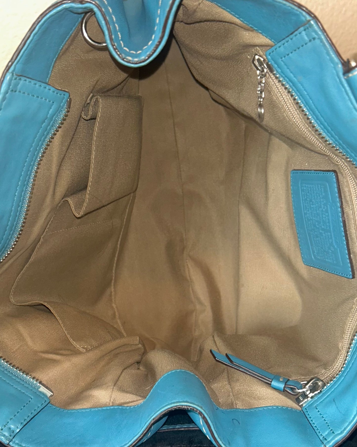 Vintage Coach Hampton Large Leather Shoulder Bag